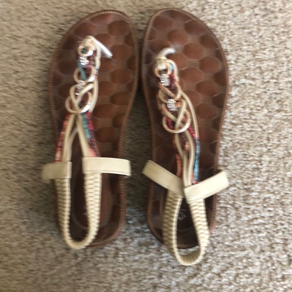 Patrizia sandals 41 gently worn, gold & rhinestone